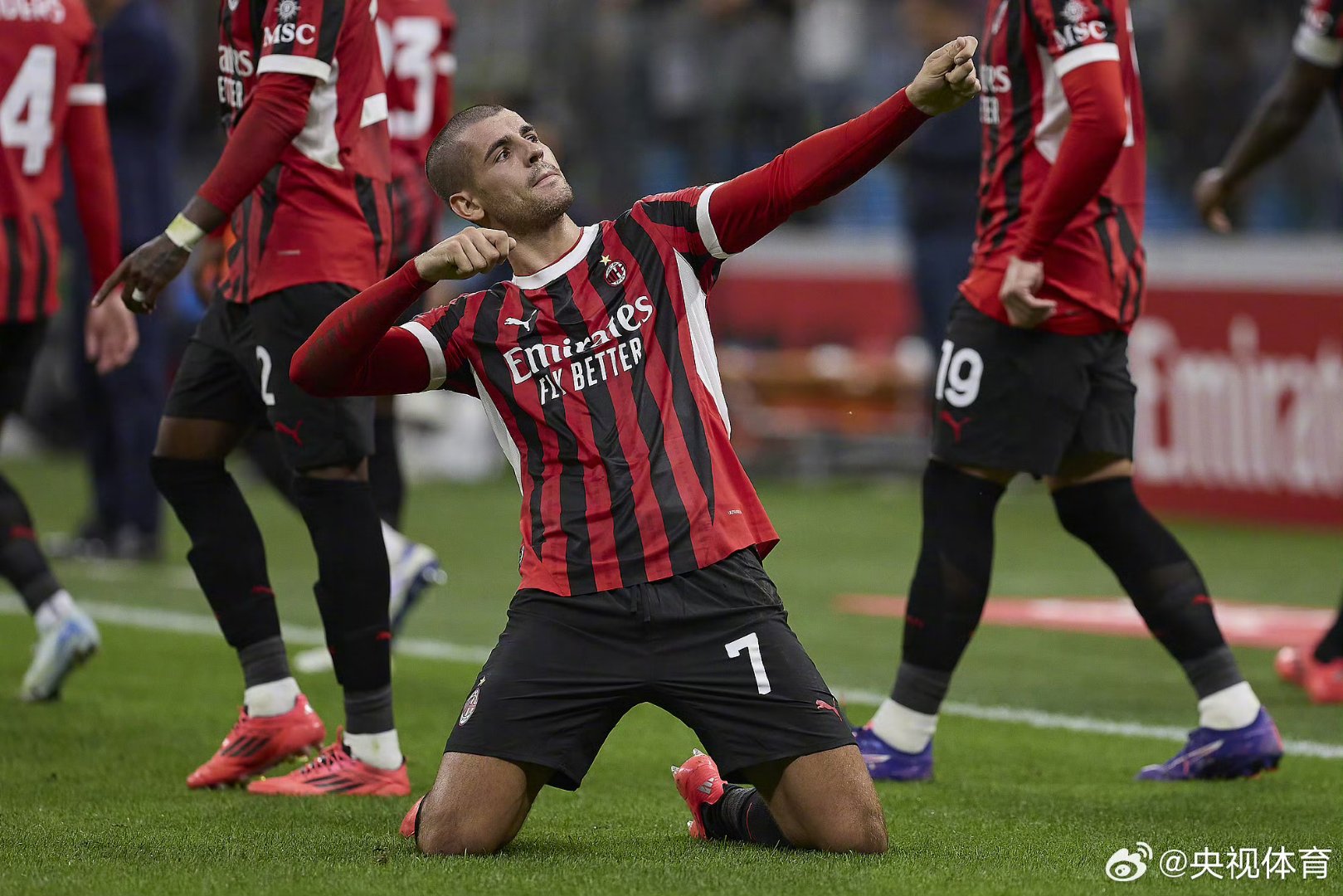 华体会_尤文图斯意甲战胜博洛尼亚弗拉霍维奇头球建功